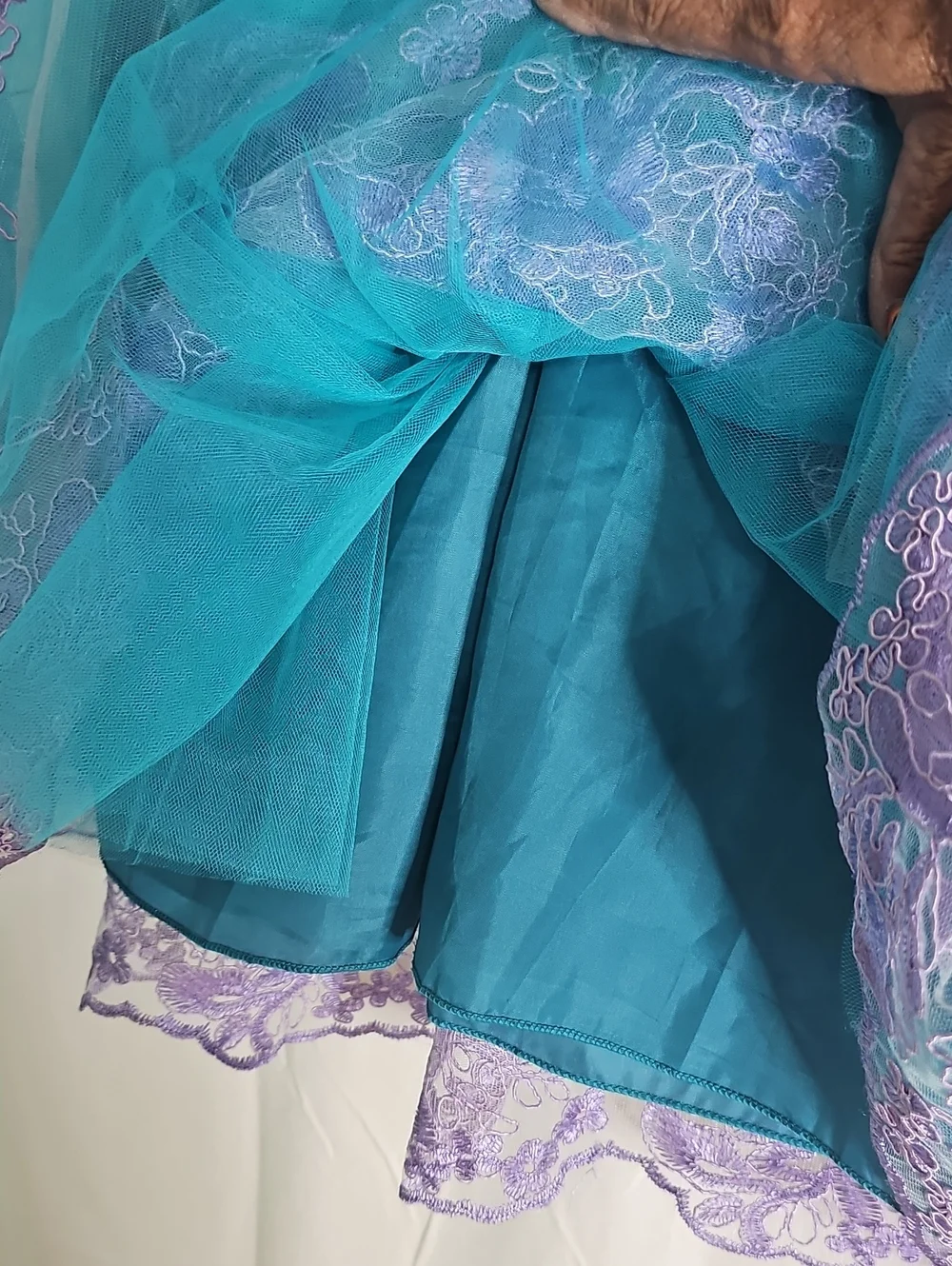 N/A sparkling turquoise